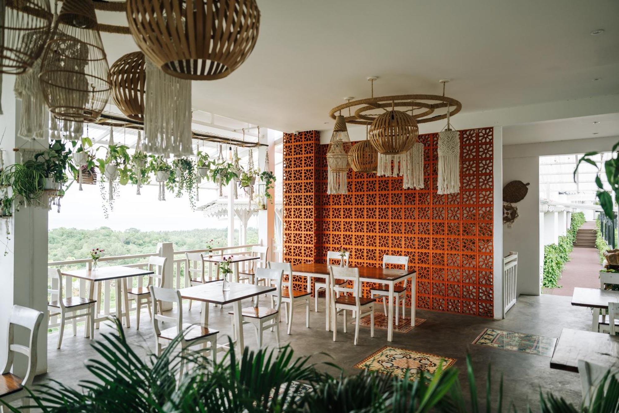 Mambo Hill Resort Ped Екстериор снимка